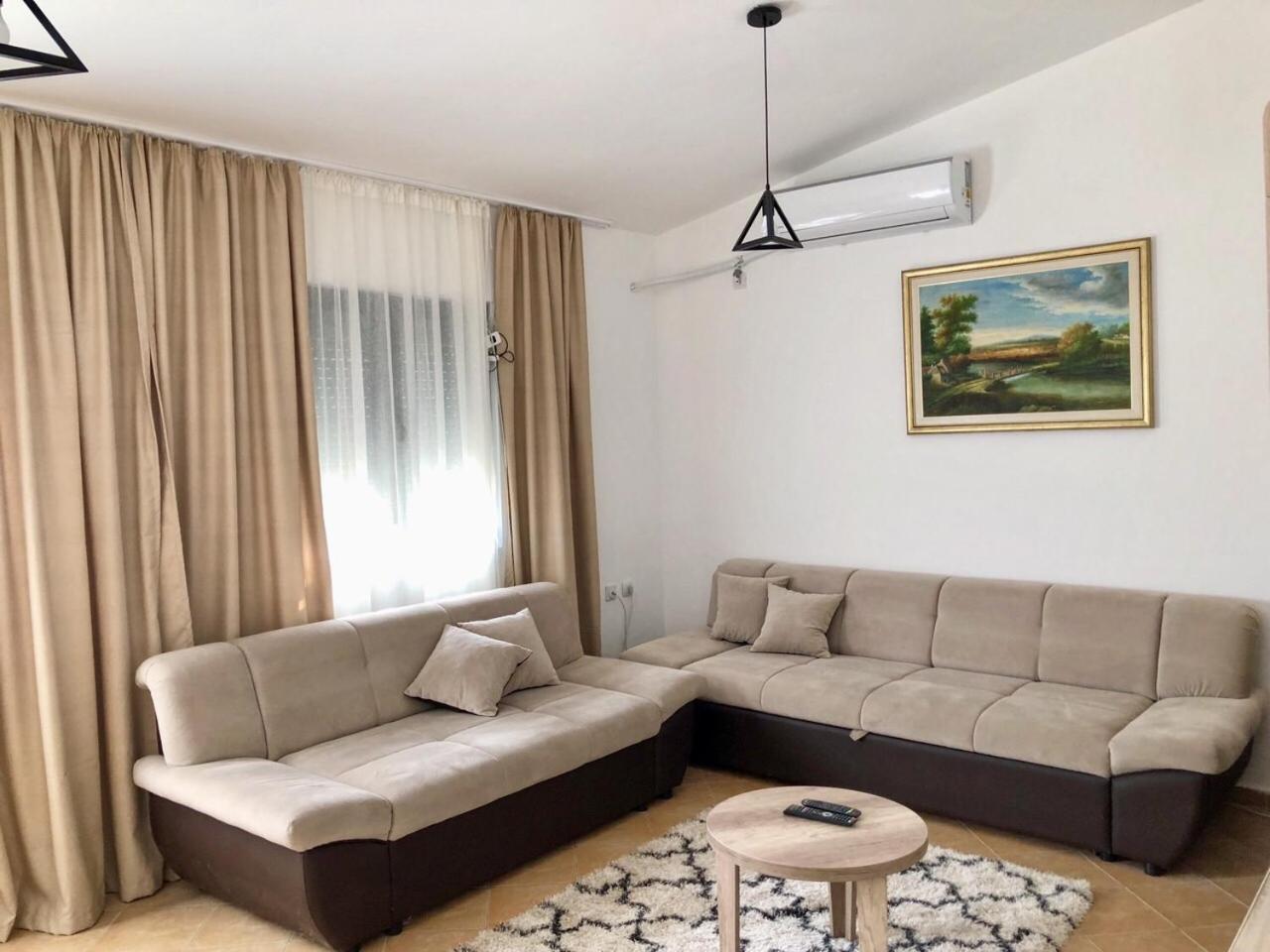 Apartments "Old House Pajovic" เวียร์ปาซาร์ ภายนอก รูปภาพ