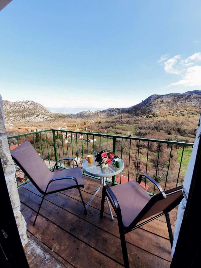 Apartments "Old House Pajovic" เวียร์ปาซาร์ ภายนอก รูปภาพ